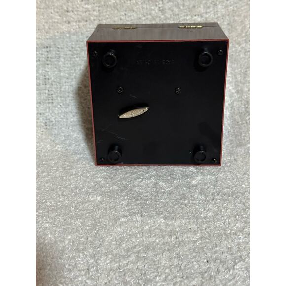 2006 Music Christmas Box With Holiday Train Wind-Up Wish You A Merry Christmas - Picture 7 of 7